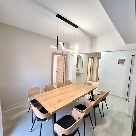 Διαμέρισμα Sarti Home *